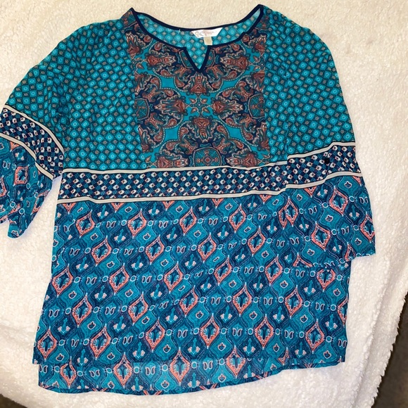 Tops - Women’s blouse